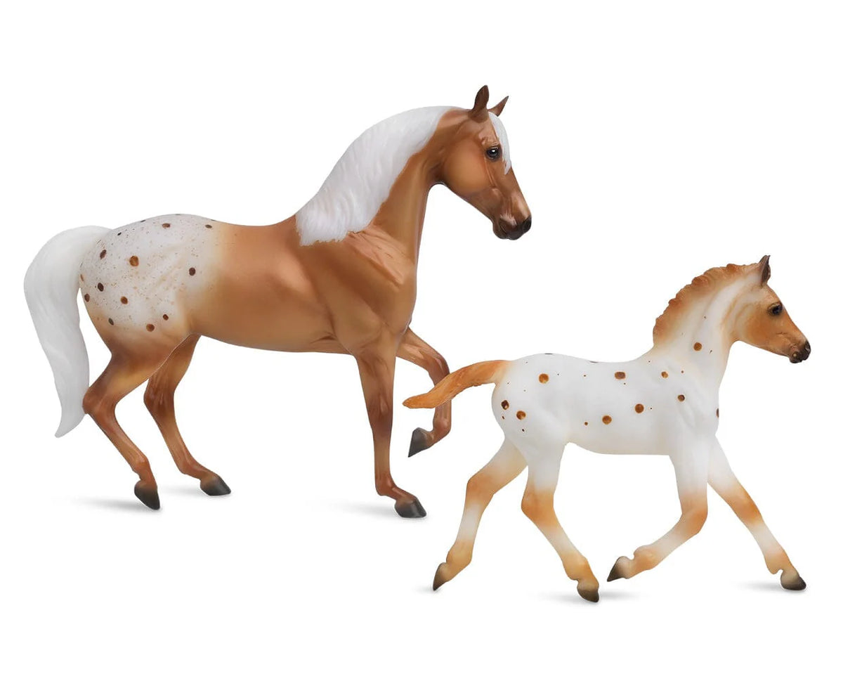 Breyer Grazing outlets Mare And Foal Model #3352