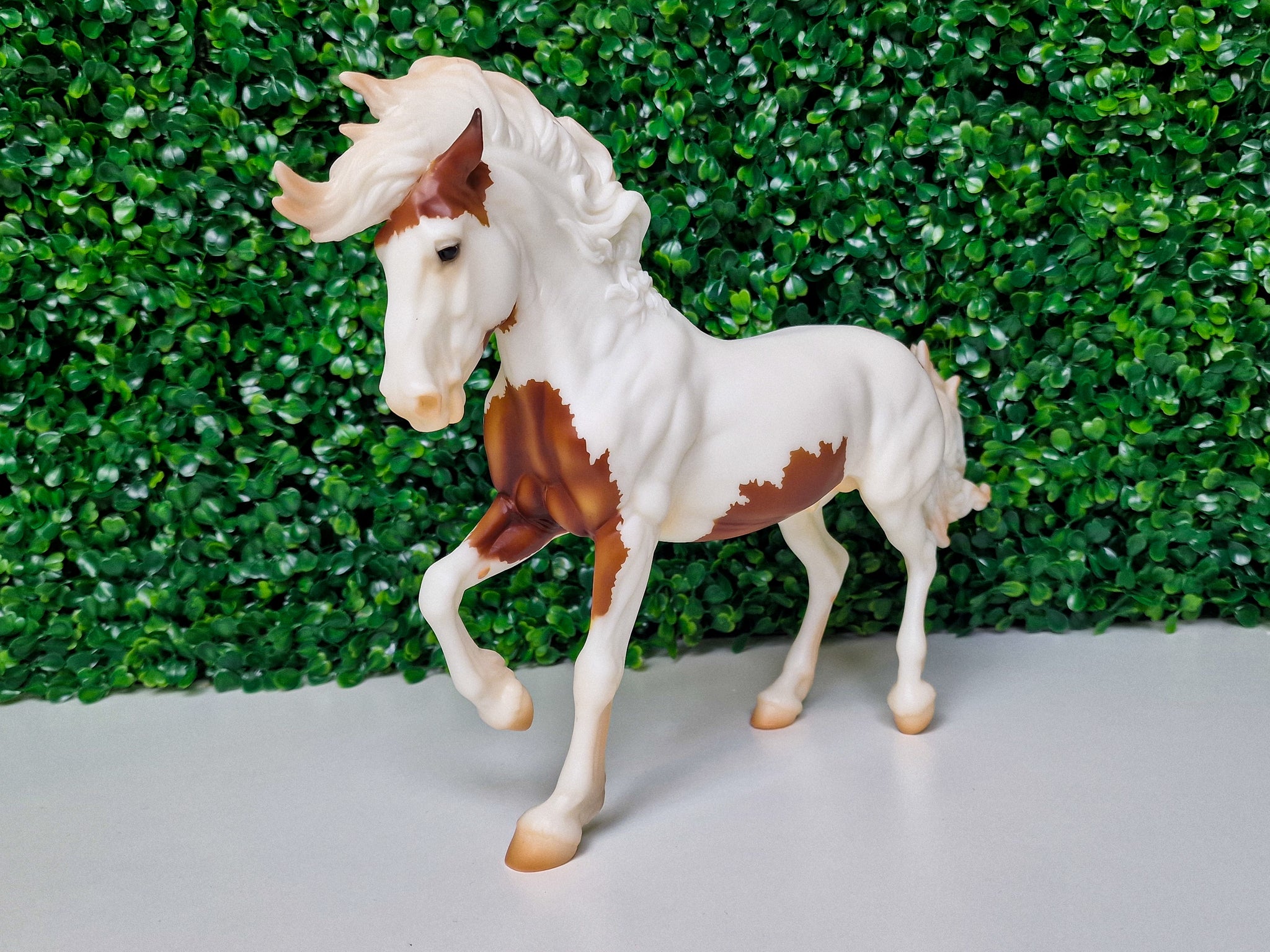 Breyer Cavallo Giocattolo Quarter Horse – Modello Classico In Scala 1:12, Dipinto A Mano, Colori Marrone E Bianco